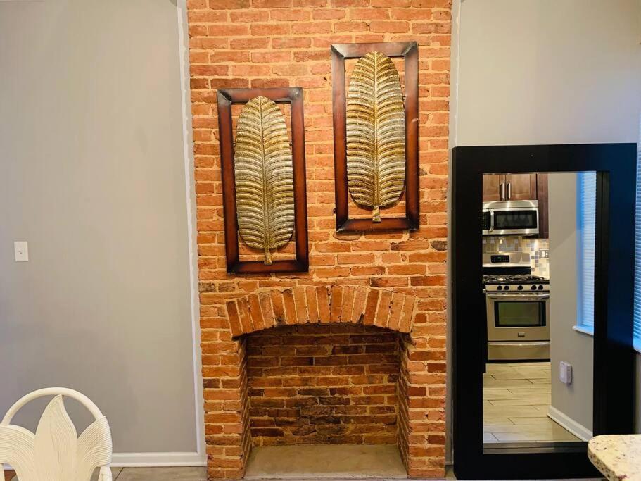 Upscale 2Bd/1.5Ba Townhome Mins To Jhh & Downtown Baltimore Luaran gambar